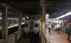 Metro-North Commuter Railroad (MNCR) 1 @ Grand Central Terminal (Track 35). Photo taken by Brian Weinberg, 7/11/2006.