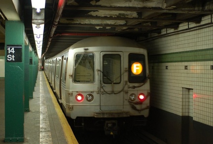 R-46 6651 @ 14 St (F). Photo taken by Brian Weinberg, 8/4/2006.