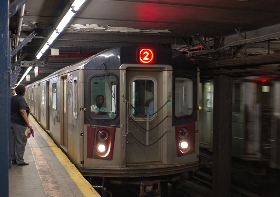 R-142 6415 @ 14 St (2). Photo taken by Brian Weinberg, 8/4/2006.