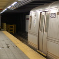 R-44 5334 @ 207 St (A). Photo taken by Brian Weinberg, 9/17/2006.