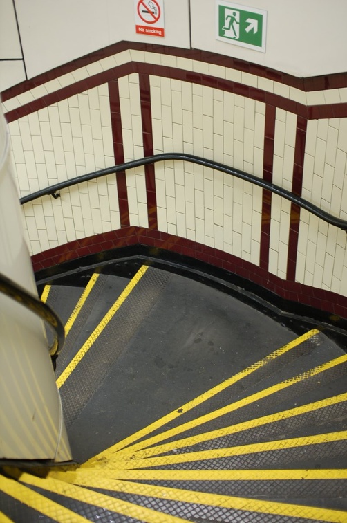 Spiral staircase @ Chalk Farm (Northern). Photo taken by Brian Weinberg, 12/31/2006.