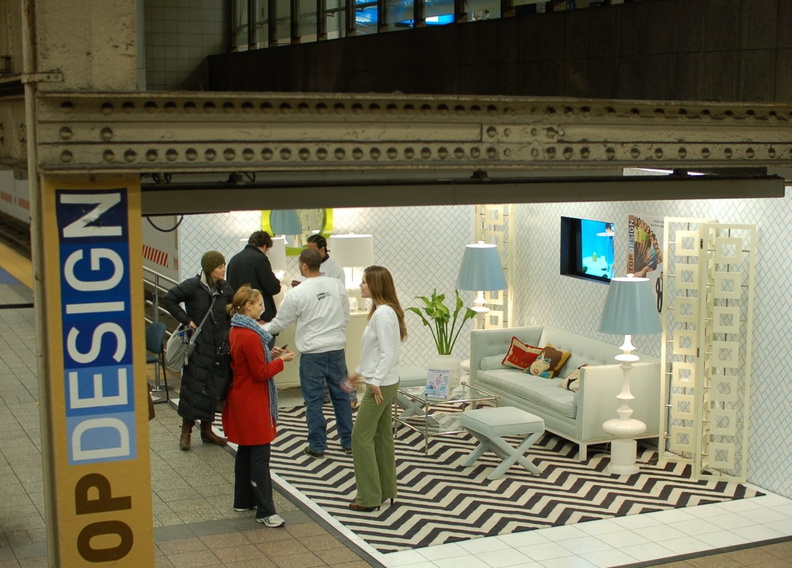 Bravo Top Design set @ Grand Central - 42 St (S). Photo taken by Brian Weinberg, 1/29/2007. DSC_0729a.jpg