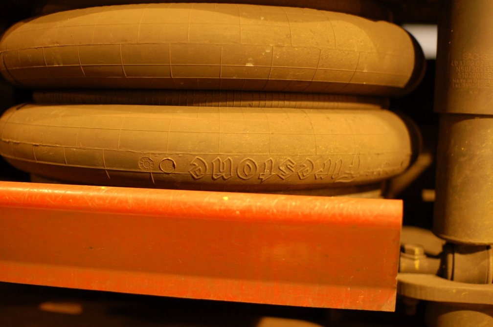 Detail of Firestone airbag on an R-142 @ East 180th Street Maintenance Facility (Bronx). Photo taken by Brian Weinberg, 4/15/200