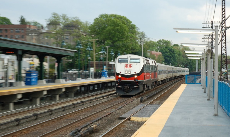 Metro-North Commuter Railroad / CDOT P32AC-DM 228 @ Irvington (Hudson Line). Photo taken by Brian Weinberg, 5/17/2007. DSC_2821a.jpg