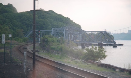 Inwood Movable Bridge @ Spuyten Duyvil. Photo taken by Brian Weinberg, 5/17/2007.