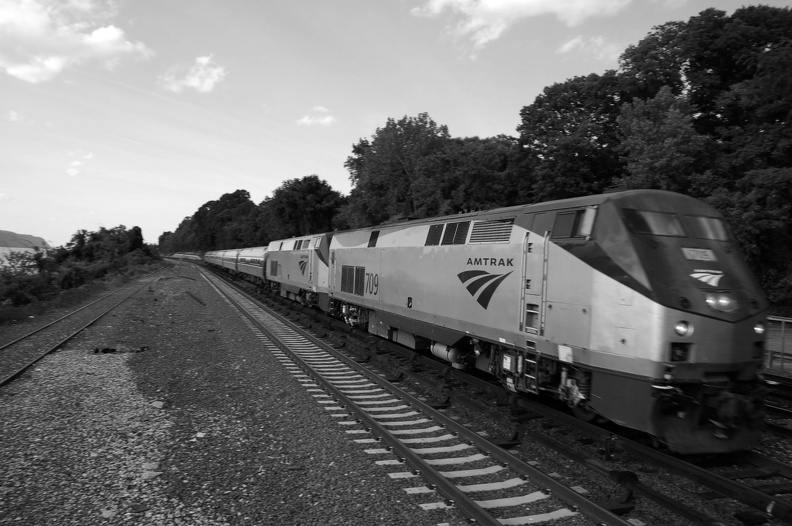 Amtrak P32AC-DM 709 and 701 @ Riverdale (Hudson Line). Photo taken by Brian Weinberg, 6/24/2007.