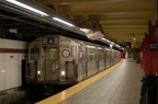 R-38 4142 @ Inwood - 207 St (A). Photo taken by Brian Weinberg, 7/24/2007.