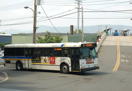 Bee-Line Orion V 604 @ Ossining Metro-North station (Route 19). Photo taken by Brian Weinberg, 7/27/2007.