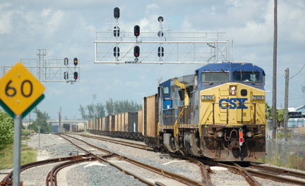 CSX GE C40-8W 7826 and 7707 @ Hialeah. Photo taken by Brian Weinberg, 9/12/2007.