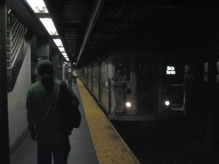 R-62 1615 @ Times Sq - 42 St (3) / Not in Service. Photo taken by Brian Weinberg, 10/18/2007.