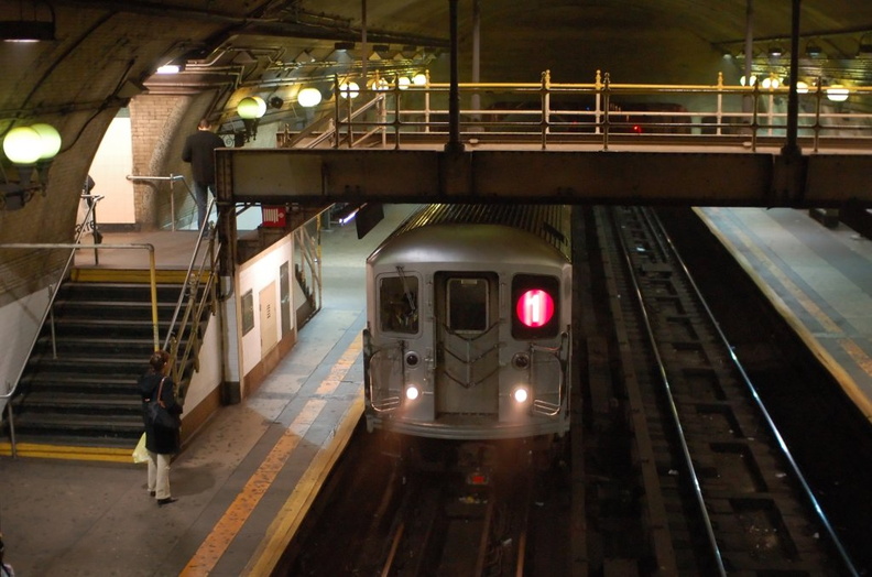 R-62A @ 168 St (1). Photo taken by Brian Weinberg, 11/21/2007. DSC_7283fa.jpg