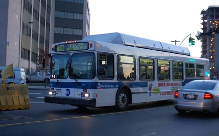 MTA NYCT &quot;New York City Bus&quot; C40LF 806 II @ Jackson Ave &amp; 21 St (B61). Photo taken by Brian Weinberg, 11/25/2007.