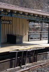 Dyckman St (1). Note the poor condition of the platforms. Photo taken by Brian Weinberg, 3/2/2008.