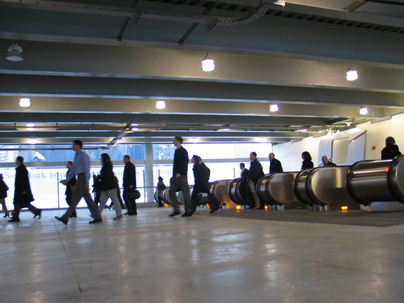 The concourse. Photo taken by Brian Weinberg, 11/24/2003.