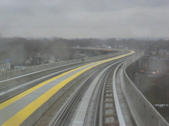 Approaching the Van Wyck northbound.