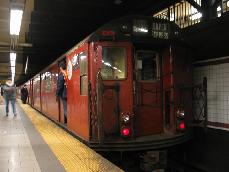 R-33WF 9310 @ Brooklyn Bridge on a MOD trip. Photo taken by Brian Weinberg, 12/21/2003.