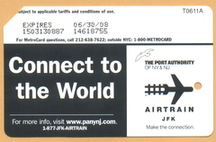 connect_to_the_world_airtrain_02.jpg