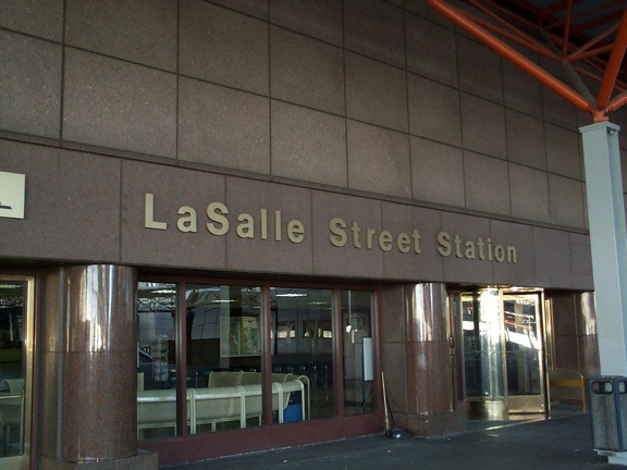 LaSalle Street Station (METRA). Photo taken by Brian Weinberg, 9/2/2001.