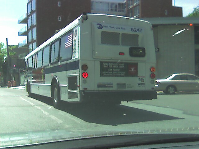 Riverdale Avenue @ 238 St - Note white back and no blue stripe - Riverdale Avenue @ 238 St - Note white back and no blue stripe Photo_052508_002.jpg