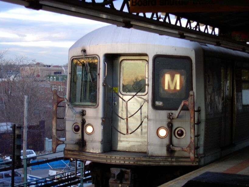 R-42 @ 62 St (M). Photo by Brian Weinberg, 01/09/2003.