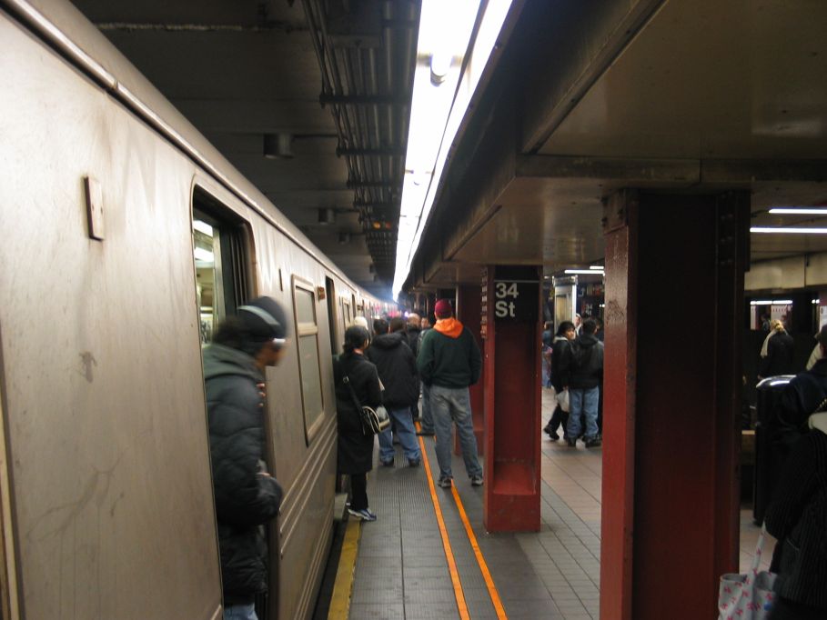 R-46 5944 @ 34 St-Herald Square (F). Train was taken out of service due to a smoke condition. Photo taken by Brian Weinberg, 3/9