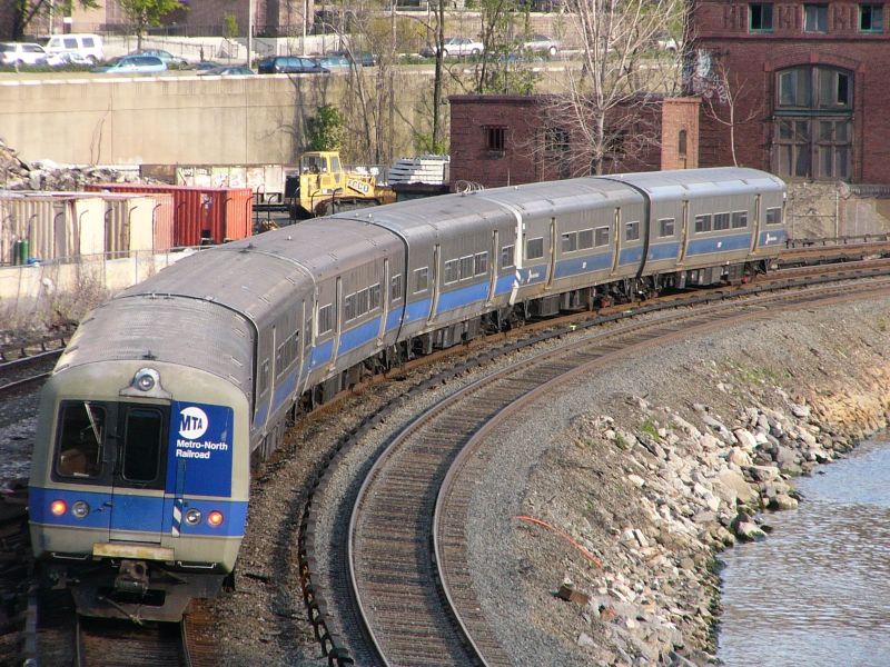 MNR M-1 @ Marble Hill (Hudson Line). Photo taken by Brian Weinberg, 4/27/2004.