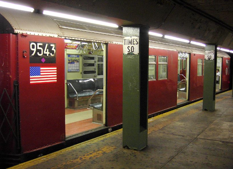 R-36WF 9543 @ Times Square - 42 St (7). Photo taken by Brian Weinberg, 5/7/2003.