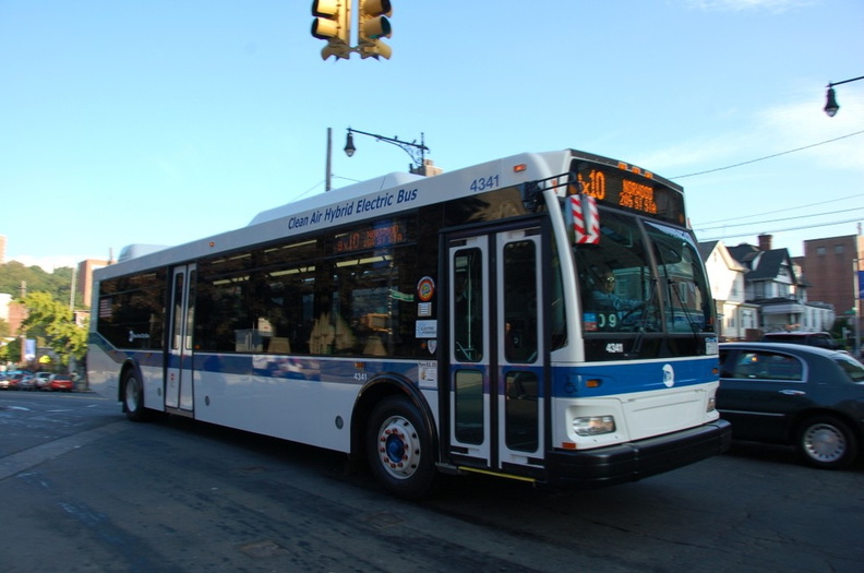 New York City Transit Bus Orion VII NG 4341 @ W 231 St and Kingsbridge Ave (Bx10). - New York City Transit Bus Orion VII NG 4341 @ W 231 St and Kingsbridge Ave (Bx10). DSC_3446.jpg