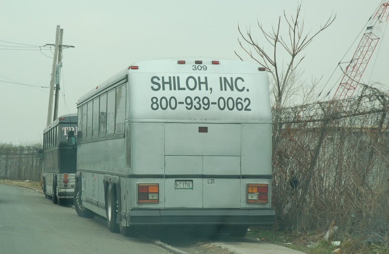Shiloh Inc. bus 309 along Richmond Terrace on Staten Island. Photo taken by Brian Weinberg, 6/9/2005. DSC_0816a.jpg