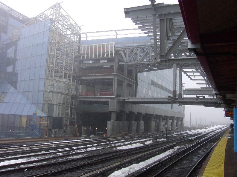 AirTrain Terminal construction @ Jamaica. Photo taken by Brian Weinberg, 02/23/2003. (106kb)