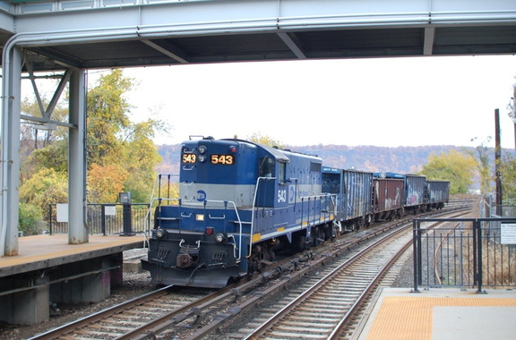 Metro-North GP-8 543 @ Spuyten Duyvil (Hudson Line).