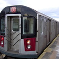 R-142A 7685 @ 167 St (4). Photo taken by Brian Weinberg, 01/08/2003. (