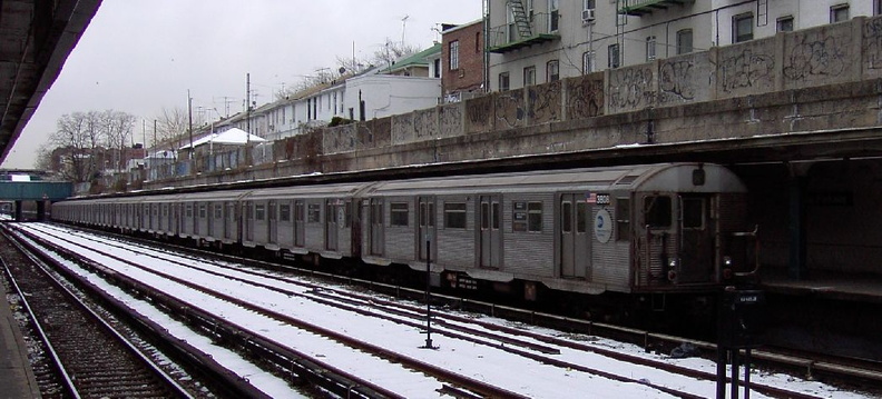 R-32 3808 @ Bay Parkway (N). Photo taken by Brian Weinberg, 02/15/2003. (123kb) PDRM2101.jpg