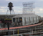 R-40 @ Queensboro Plaza (N). Photo by Brian Weinberg, 01/09/2003.