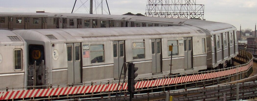 R-40M 4465 @ Queensboro Plaza (N). Photo by Brian Weinberg, 01/09/2003.