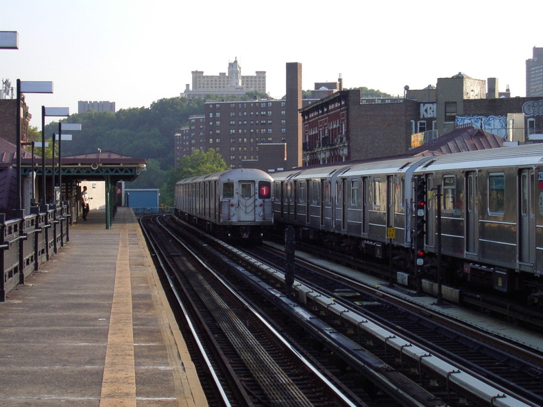 R62A @ 207 St (1). Photo taken by Brian Weinberg, 7/3/2002.