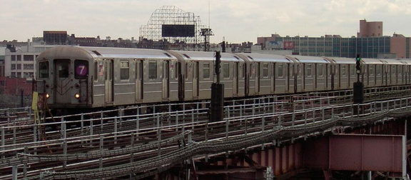 R-62A @ Queensboro Plaza (7). Photo by Brian Weinberg, 01/09/2003.