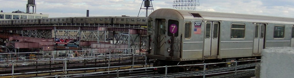 R-62A @ Queensboro Plaza (7). Photo by Brian Weinberg, 01/09/2003.