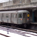 R-68 5078 @ Bay Parkway (W-Sea Beach). Photo taken by Brian Weinberg, 02/15/2003. (107kb)