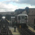 Myrtle Av (J). Photo by Brian Weinberg, 11/27/2002. (73k)