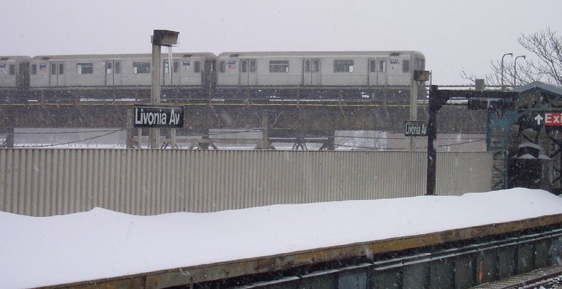 R-62A 1943 @ Livonia Av/Junius St. Photo taken by Brian Weinberg, 02/17/2003. This was the Presidents Day Blizzard of 2003.