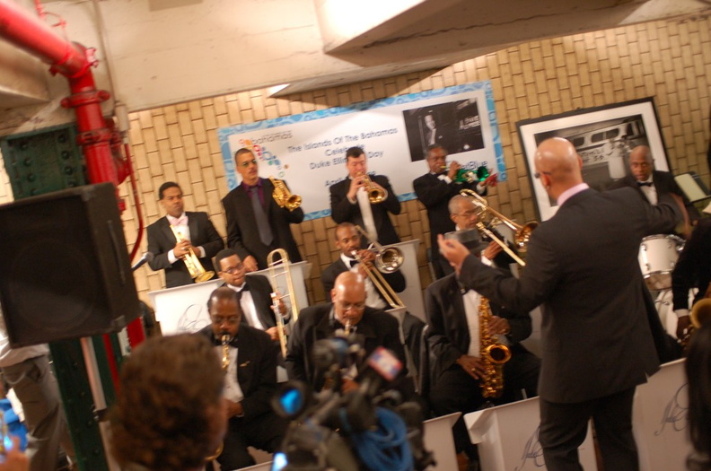 R-1/9 Nostalgia Train chartered by the Bahamas and JetBlue in honor of the 110th Anniversary of the birth of Duke Ellington. - R-1/9 Nostalgia Train chartered by the Bahamas and JetBlue in honor of the 110th Anniversary of the birth of Duke Ellington. DSC_7249.jpg