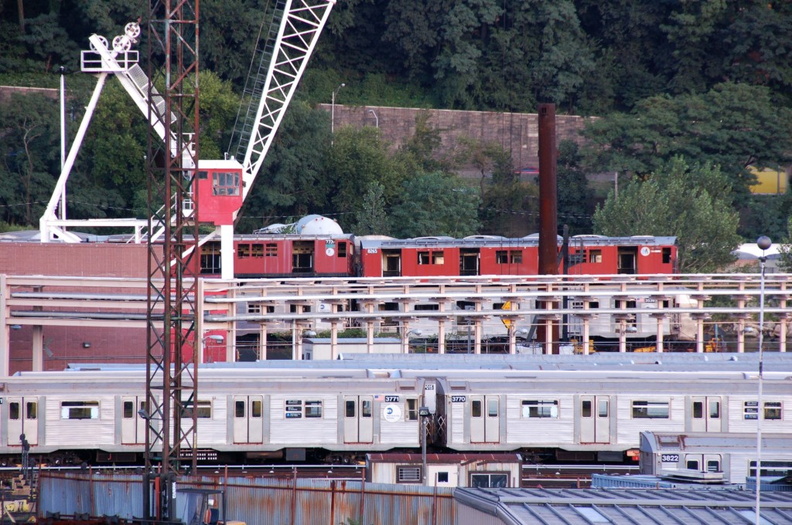 R-26 7770 and R-30 8265 on Weeks 297, the Barge of Death @ 207 St Yard. R-30 8265 was a school car in Concourse Yard. - R-26 7770 and R-30 8265 on Weeks 297, the Barge of Death @ 207 St Yard. R-30 8265 was a school car in Concourse Yard. DSC_2028a.jpg