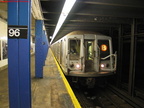 R-40 4157 @ 96 St (B). First (B) train over the Manhattan Bridge (it was a southbound). Photo taken by Brian Weinberg, 2/23/2004