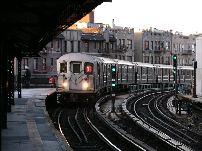 R-62A @ Dyckman St southbound (1). Photo taken by Brian Weinberg, 4/15/2004.