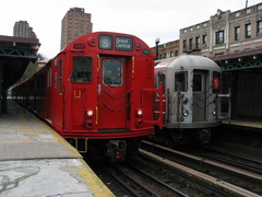 R-33ML 9017 @ Dyckman St (MOD Trip).