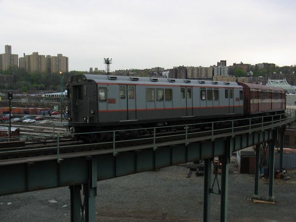 R-12 5760 @ 207 St Yard Ramp (MOD Trip).