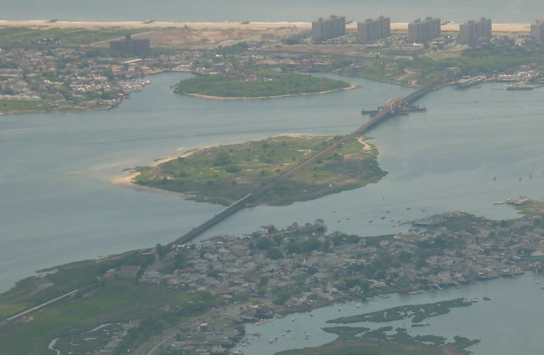 Between Broad Channel and Hammil's wye on the (A) line. Photo taken by Brian Weinberg, 6/3/2004.