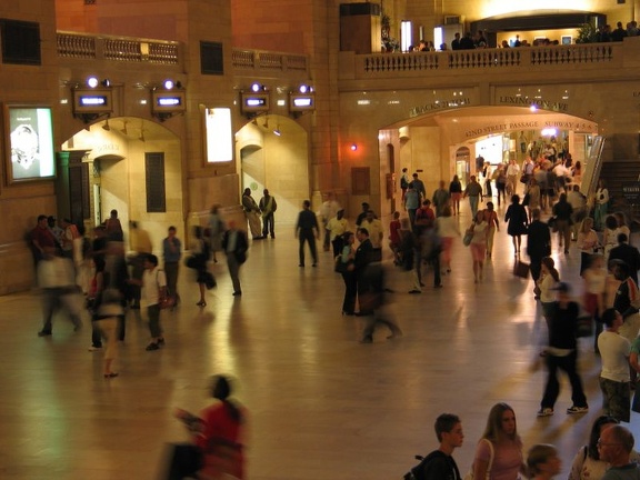 Grand Central Terminal - Main Concourse. Photo taken by Brian Weinberg, 6/29/2004.