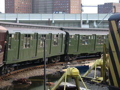 R-1 100 &amp; R-4 401 @ Coney Island Yard. Photo taken by Brian Weinberg, 7/25/2004.